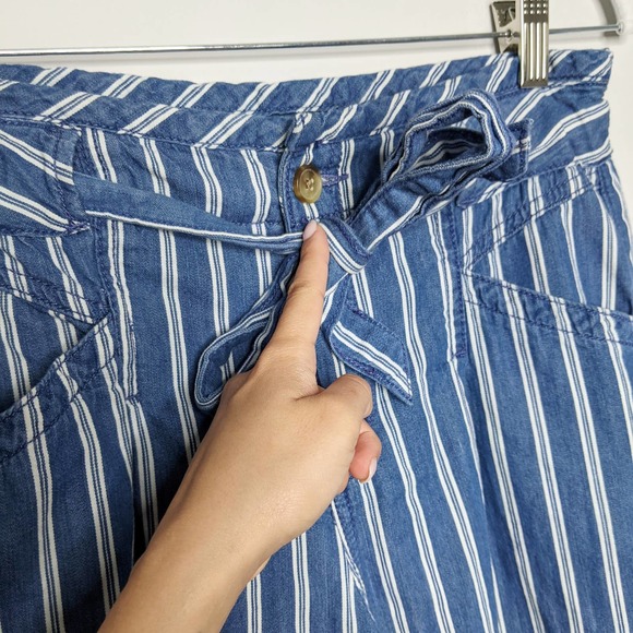 AEO • Super High Rise Stripe Wide Leg Crop Pants 2 - Picture 7 of 10